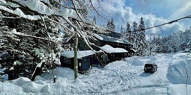 Bears Den Mountain Lodge