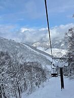 Bears Den Mountain Lodge