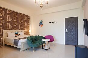 Avenue B&B