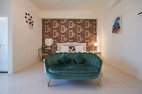 Avenue B&B