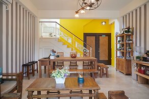 Avenue B&B