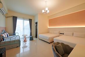 Avenue B&B