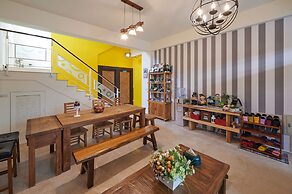 Avenue B&B