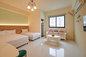 Avenue B&B