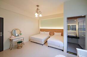 Avenue B&B