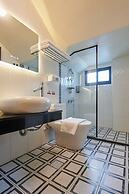 Avenue B&B