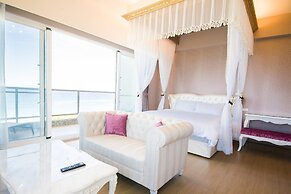 White Spray B&B