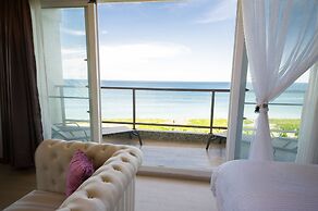 White Spray B&B