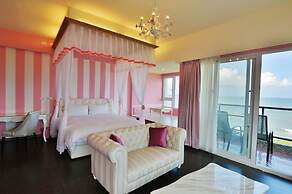 White Spray B&B