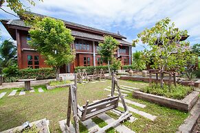 Huen Aumpron Resort