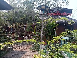 Huen Aumpron Resort