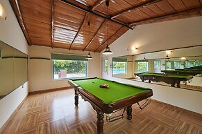 Aacorn Hideaway Resort & Spa