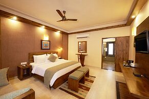 Aacorn Hideaway Resort & Spa
