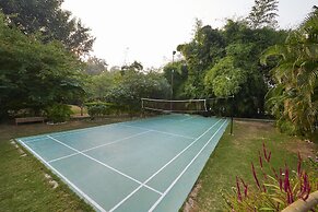 Aacorn Hideaway Resort & Spa
