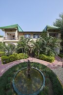 Aacorn Hideaway Resort & Spa