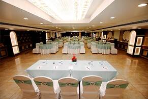 Pinnacle by Click Hotels, Lucknow