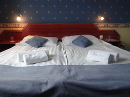 Classic Hotel