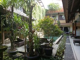 Taman Ayu Legian Hotel