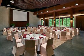 Kirimaya Golf Resort Spa