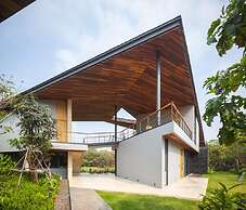 MUTHI MAYA Forest Pool Villa Resort