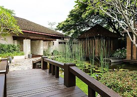 atta Lakeside Resort Suite