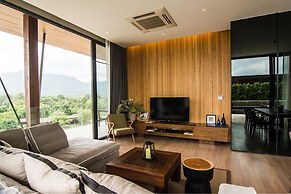 atta Lakeside Resort Suite
