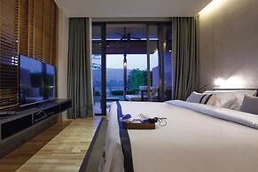 atta Lakeside Resort Suite