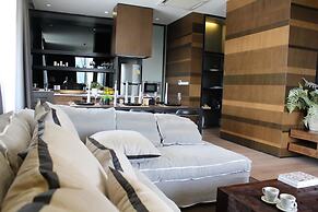 atta Lakeside Resort Suite
