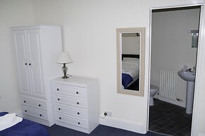 Fourways Guest House