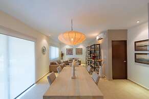 Amazing 2BR condo surrounded by nature by Happy Address