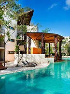 Amazing 2BR condo surrounded by nature by Happy Address