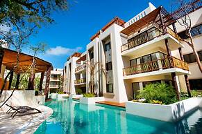 Private pool Access 2BR condo in the best location in Tulum