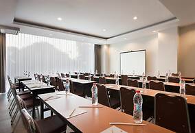 Amaris Hotel Darmo - Surabaya