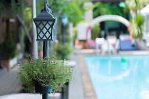 P.U. Inn Resort