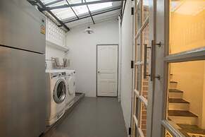X9Hostel