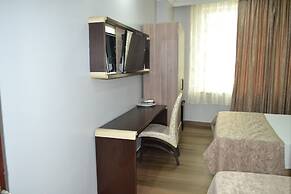 Adana Kucuksaat Hotel