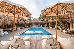 Castaway Resort