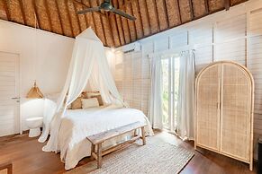 Castaway Resort