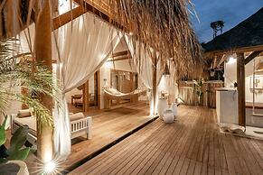 Castaway Resort