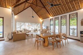 Castaway Resort