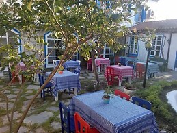 Nish Alacati Hotel
