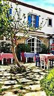 Nish Alacati Hotel