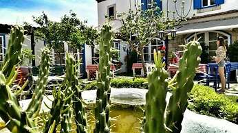 Nish Alacati Hotel