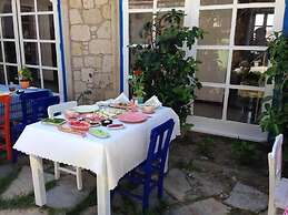 Nish Alacati Hotel