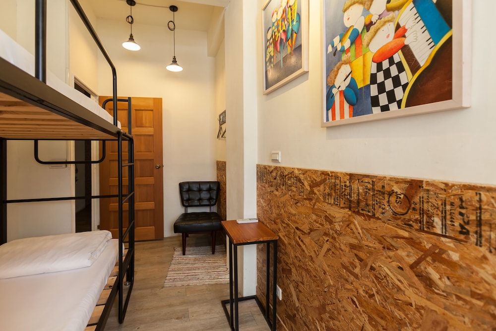 Sleeping Boot Hostel