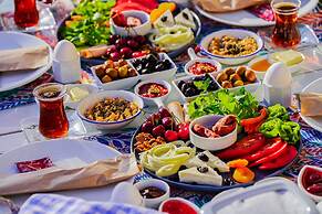 Ada Olympos Hotel