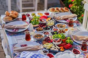 Ada Olympos Hotel