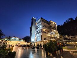 Hotel Rajpur Heights