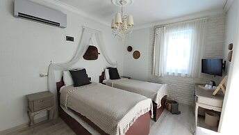 Karamela Otel