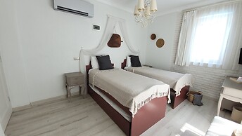 Karamela Otel